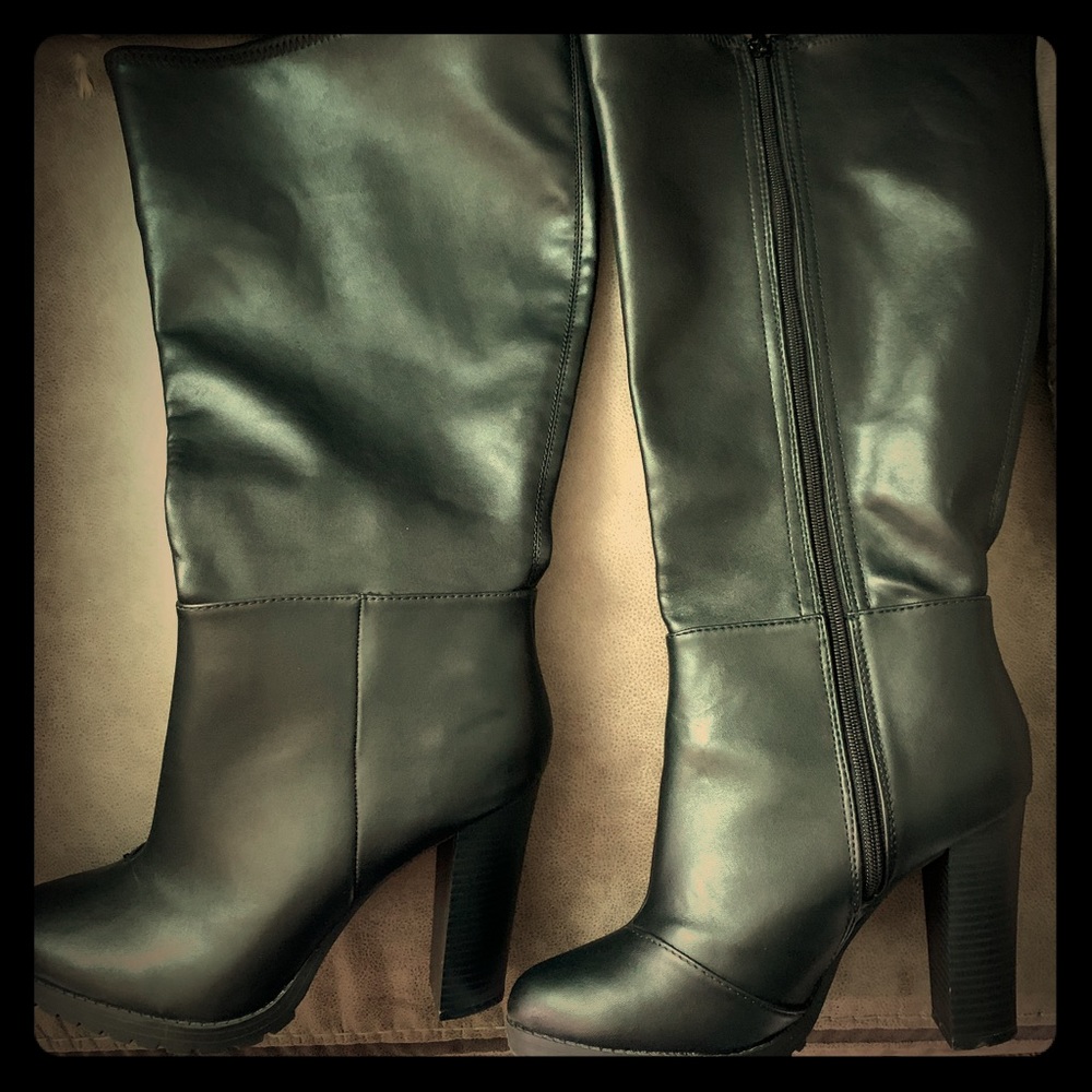 Lane Bryant boots zip up over calves